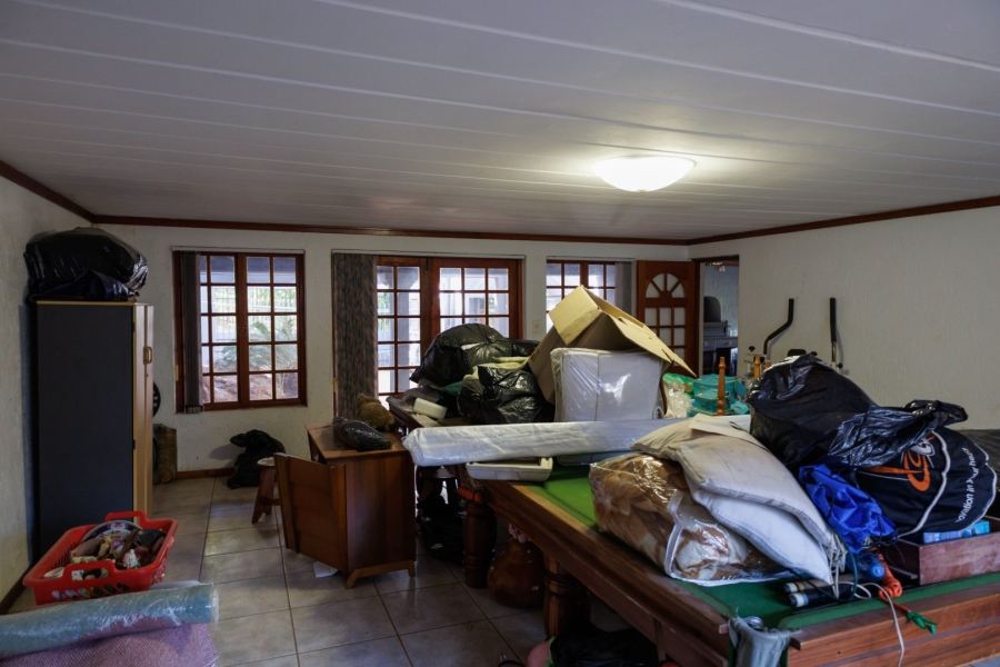 5 Bedroom Property for Sale in Schoemansville North West